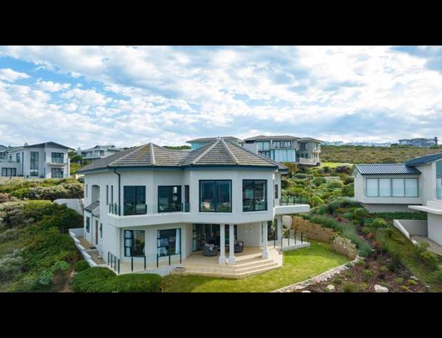 5 BEDROOM HOUSE FOR SALE IN PINNACLE POINT GOLF ESTATE